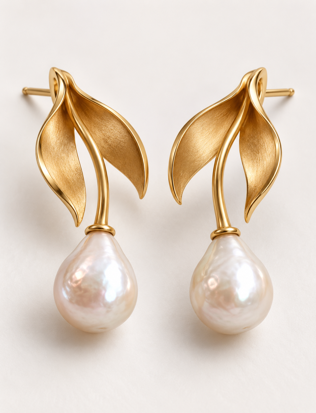 Pearl Drop Earrings - AΦ